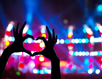 Roaring Into Resilience: How Katy Perry’s 2025 Tour Creates Teachable Moments in Music, Mental Health, and Student Learning