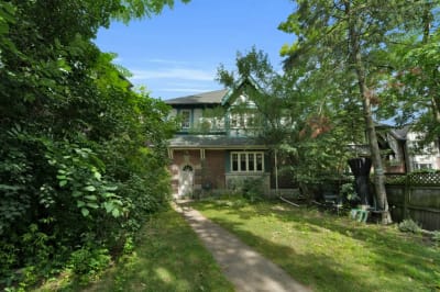 390 Davenport Road, Toronto