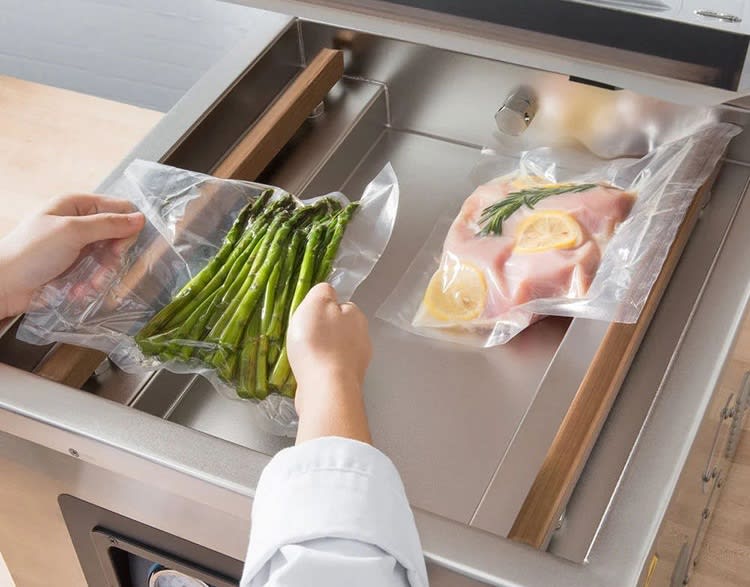 Vacuum Packaging (Vac Pac): What You Need to Know About Food Safety and Restrictions