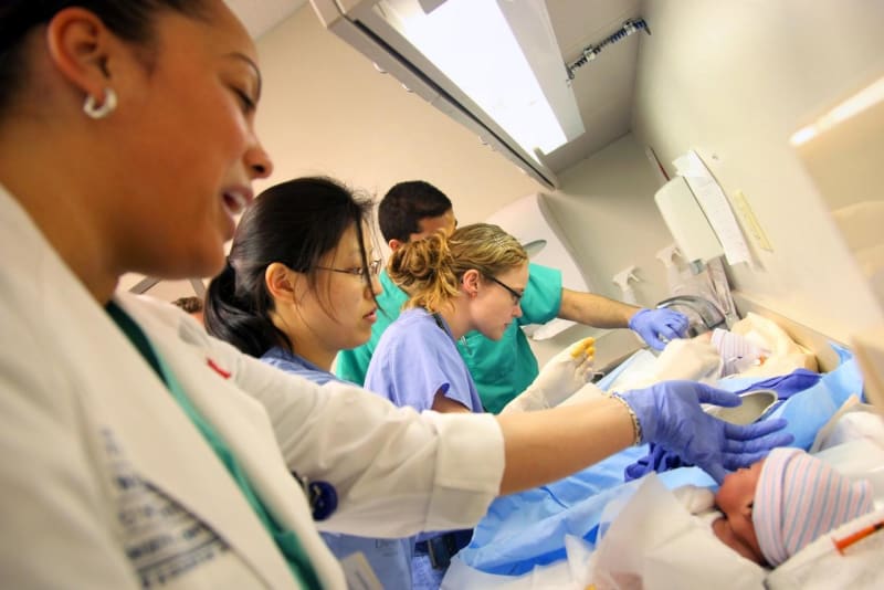 Newborn Circumcision in Ottawa - What Parents Should Know Before Booking