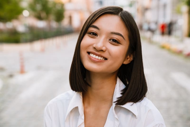 How Long Do Veneers Last? Lifespan, Maintenance, and What to Expect