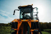 Grégoire GL7.4 – Compact Power Meets Harvest Precision