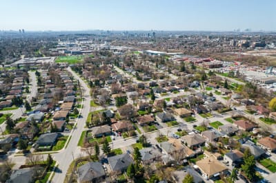 Crosby, Richmond Hill — The Complete Neighbourhood Guide
