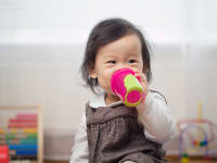 Will Sippy cups harm my child's teeth?